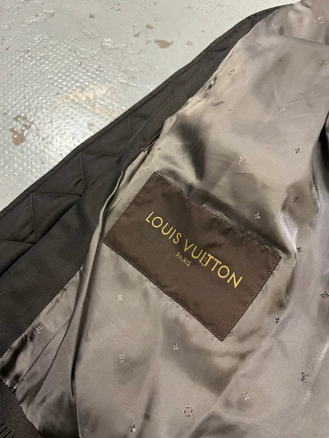AW2015 Louis Vuitton Taupe Silk Quilted Bomber Jacket by Kim Jones OJIBfJp 12