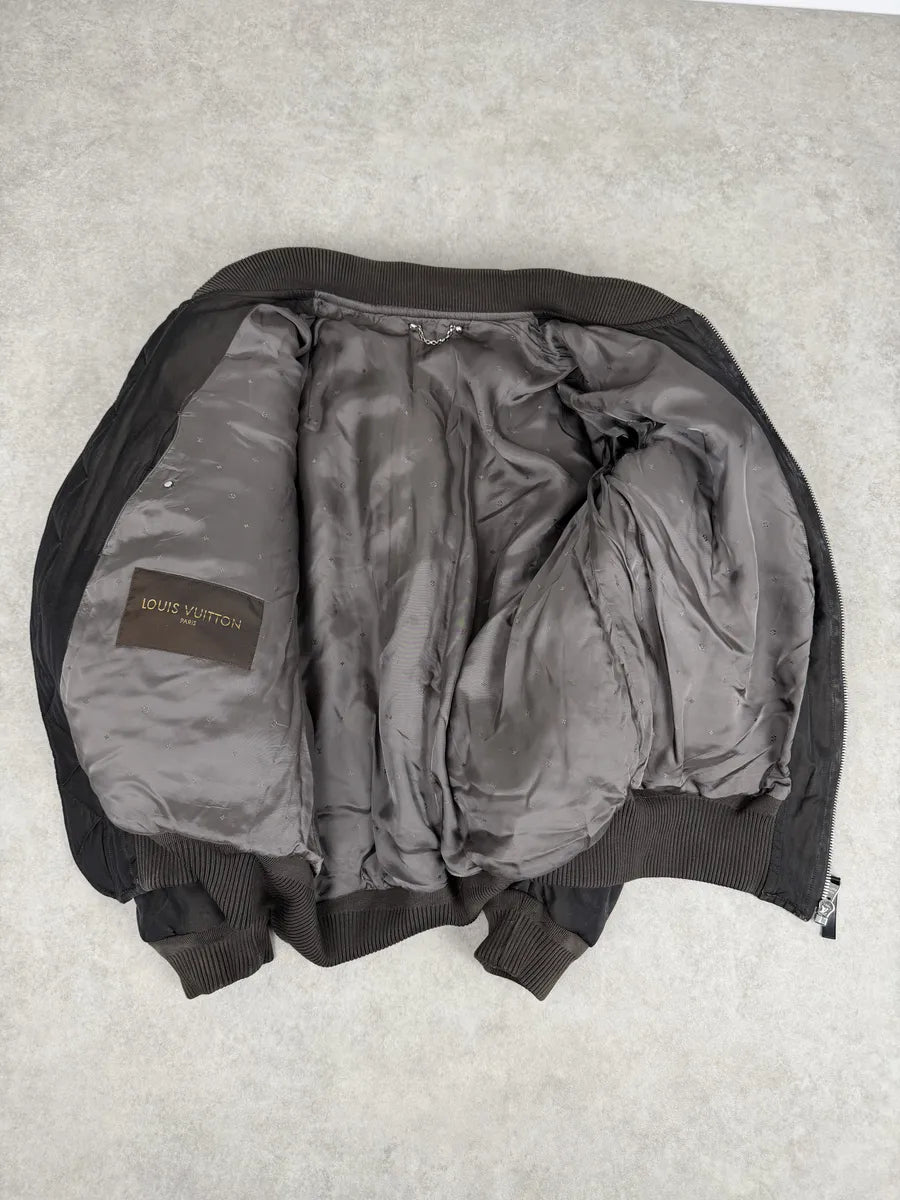 AW2015 Louis Vuitton Taupe Silk Quilted Bomber Jacket GzypPLM 4