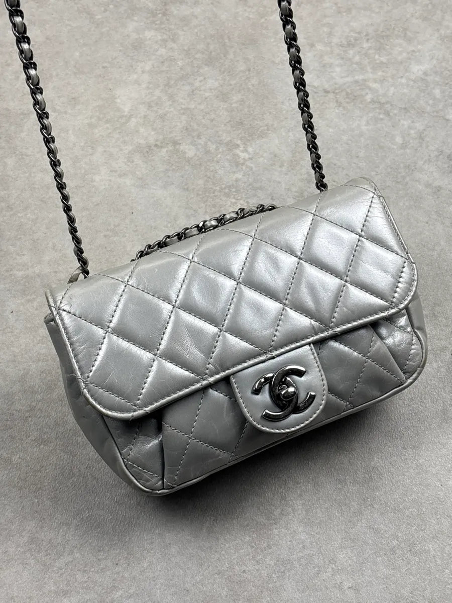 Chanel Silver Leather Quilted CC Turn-Lock Mini Bag lpaBxtkC 8