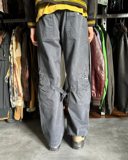 2000s Armani Grey Bondage Cargo Pants (M) - 4