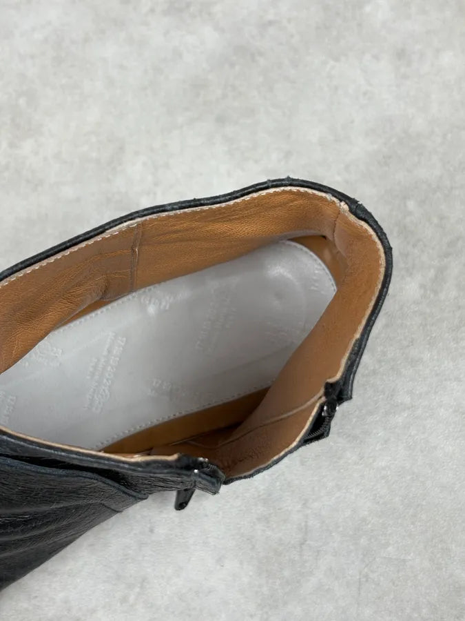 Maison Margiela Black Eroded Leather Boots eqXwdyl 7