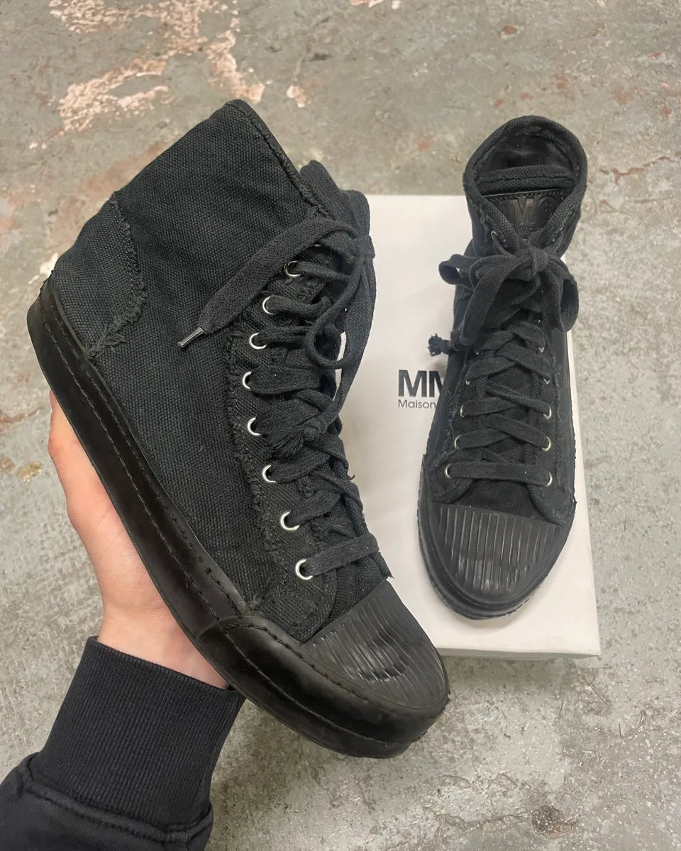 Maison Margiela Black Distressed High Shoes RvqUZRI 0