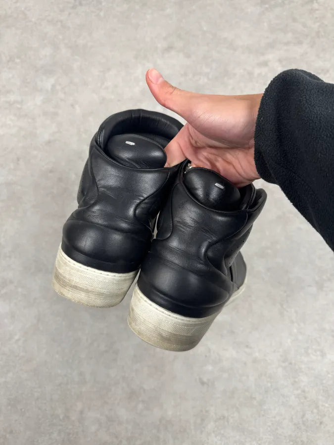 Maison Margiela Black High Leather Avant-Garde Sneakers yTMyJye 2