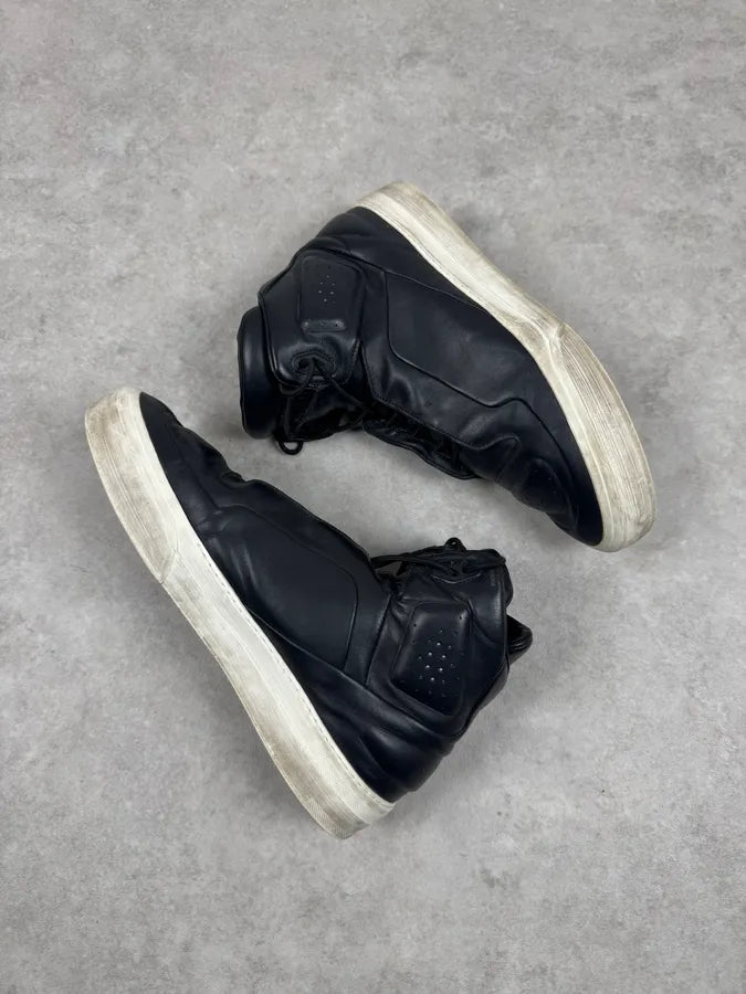 Maison Margiela Black High Leather Avant-Garde Sneakers yTMyJye 4