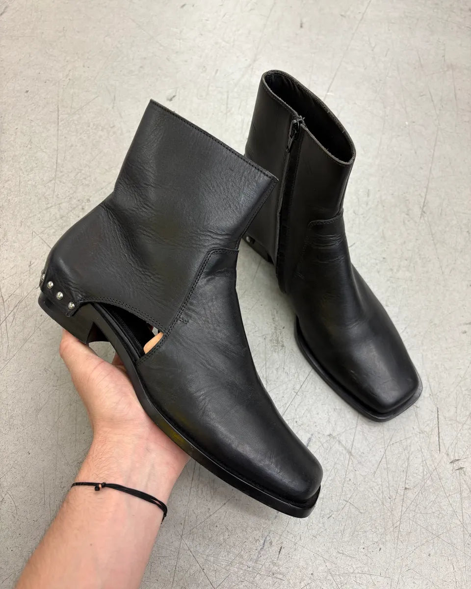 Maison Margiela Black Leather Studded Ankle Boots Kdxcoyf 0
