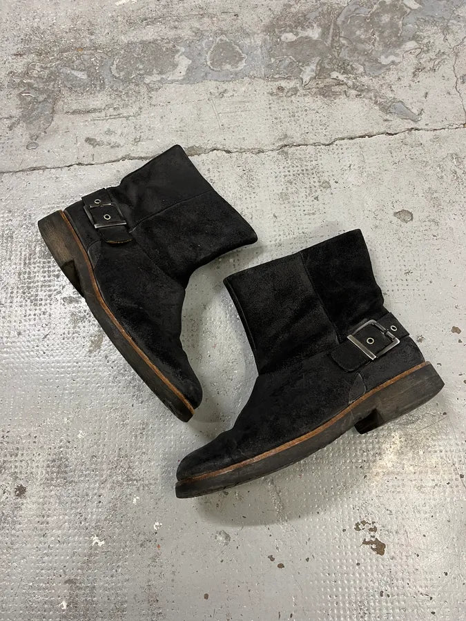 Maison Margiela Black Suede Leather Buckle Boots AfrtaAd 2