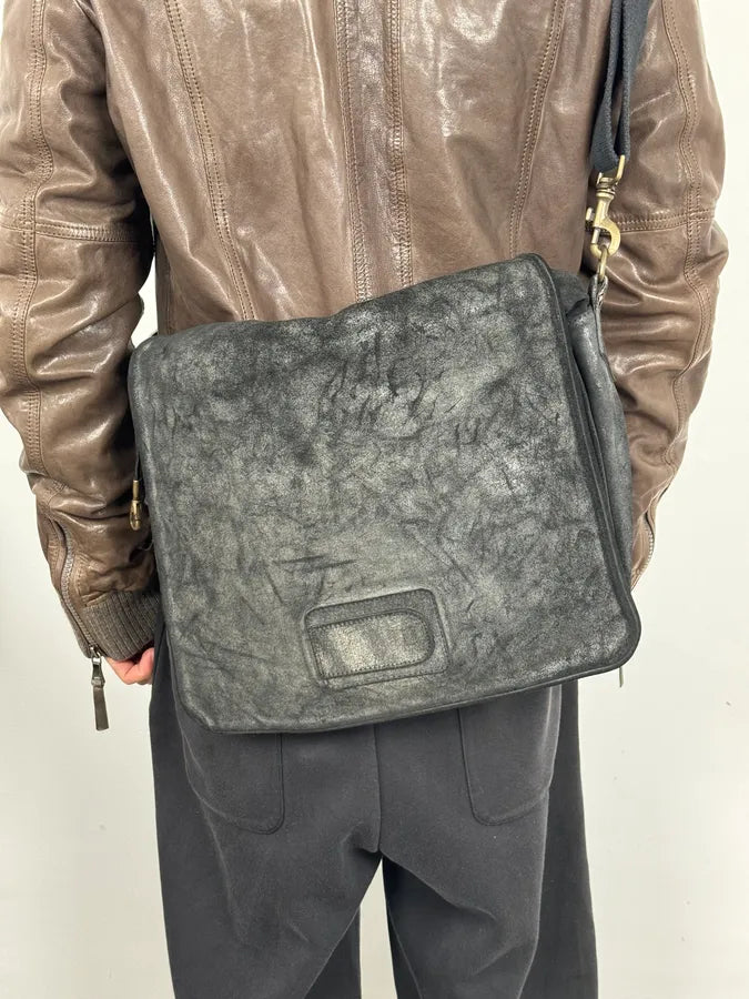 Maison Margiela Black Waxed Effect Leather Messenger Bag FdsKxjQ 10