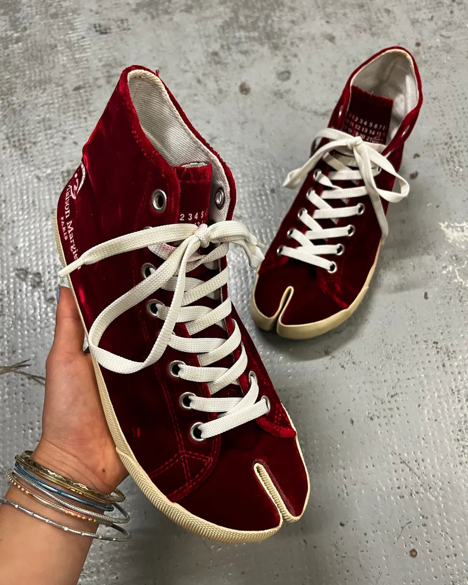 Maison Margiela Burgundy Velvet Tabi High-Top Sneakers PvHuUgt 0