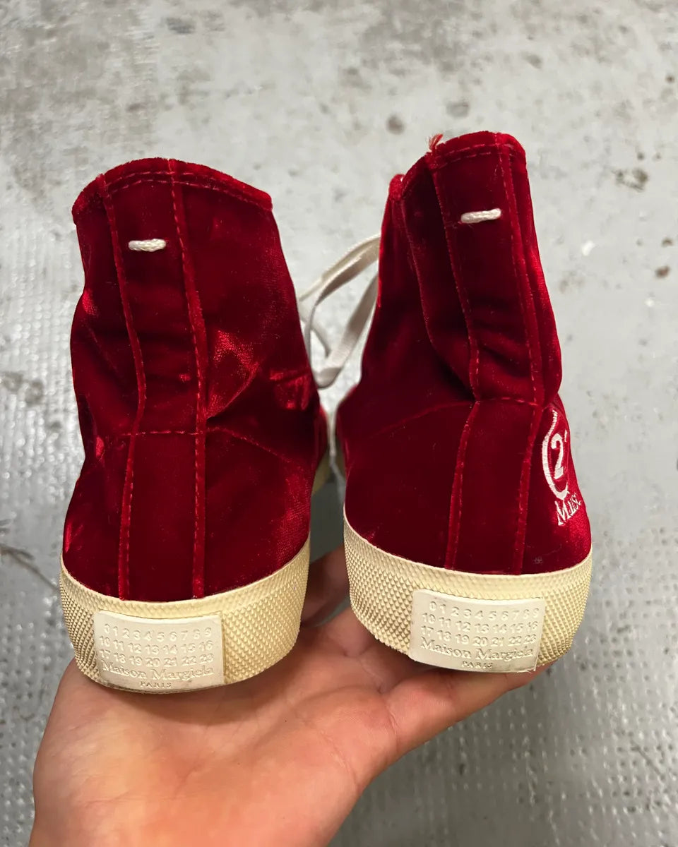 Maison Margiela Burgundy Velvet Tabi High-Top Sneakers PvHuUgt 7