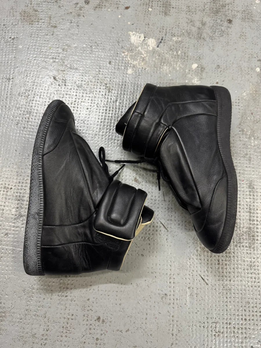 Maison Margiela Future Black Leather High Sneakers aZhiEXG 2