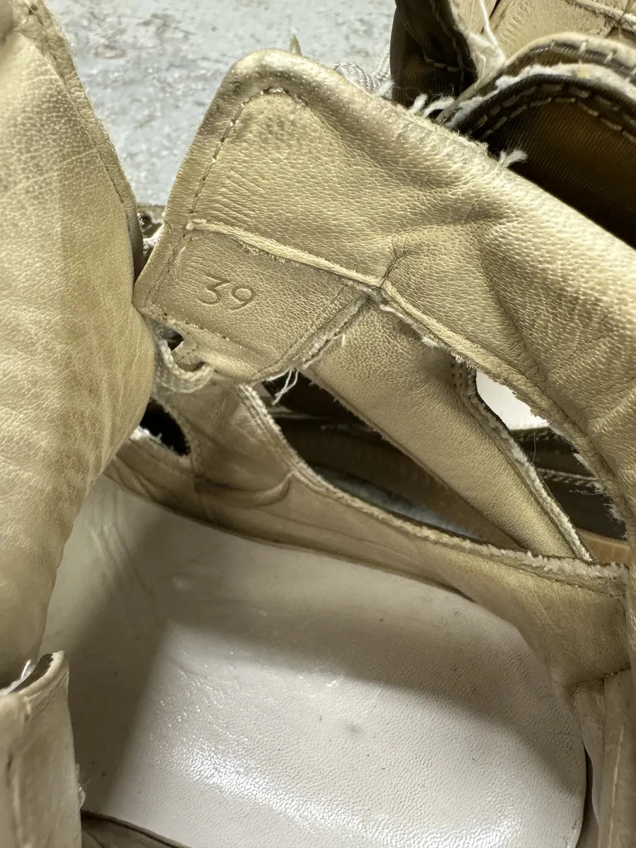 Maison Margiela Gold Holes High Shoes RCmFAIy 4