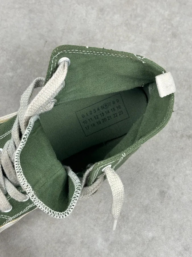 Maison Margiela Green Canvas Tabi Split Toe Sneakers PFPDDQD 10