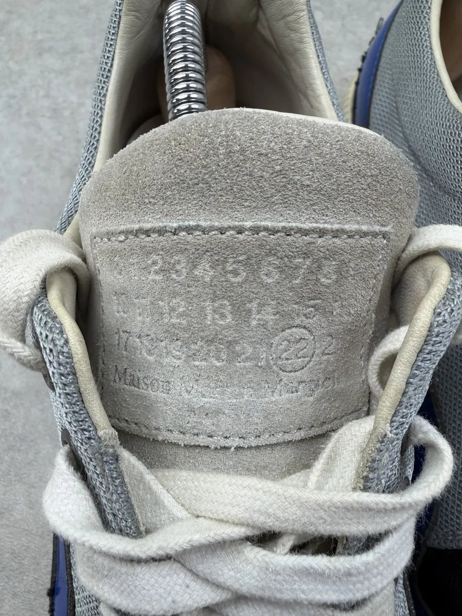 Maison Margiela Grey Canvas Blue Painted Low Sneakers GPGUQuS 7