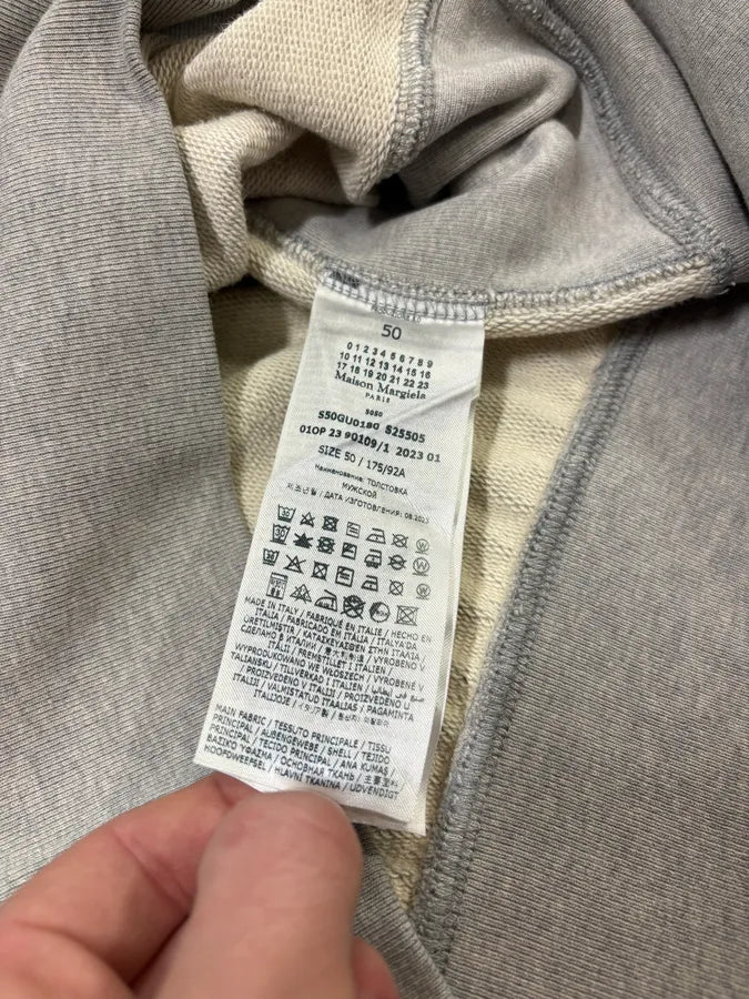 SS2023 Maison Margiela Grey Minimalist Crewneck Sweater QfnKgpm 11