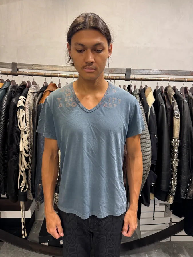 Maison Margiela Poem V Neck Blue Grey T-Shirt tyyySWL 1