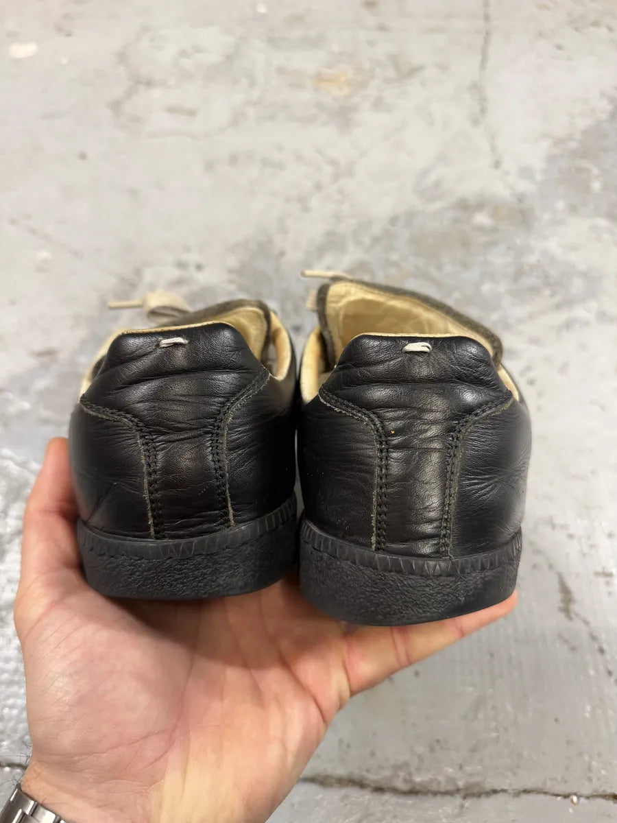 Maison Margiela Replica Black Painted Leather Sneakers HRlpjRU 6