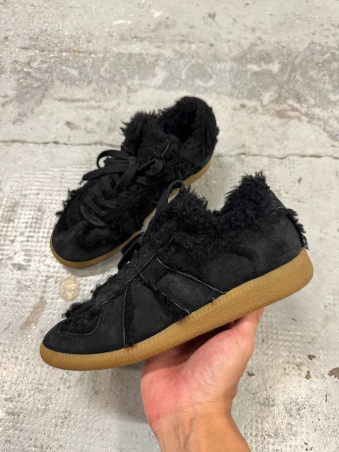 Maison Margiela Replica Black Plushed Fur Gatts Shoes wQOKADc 1