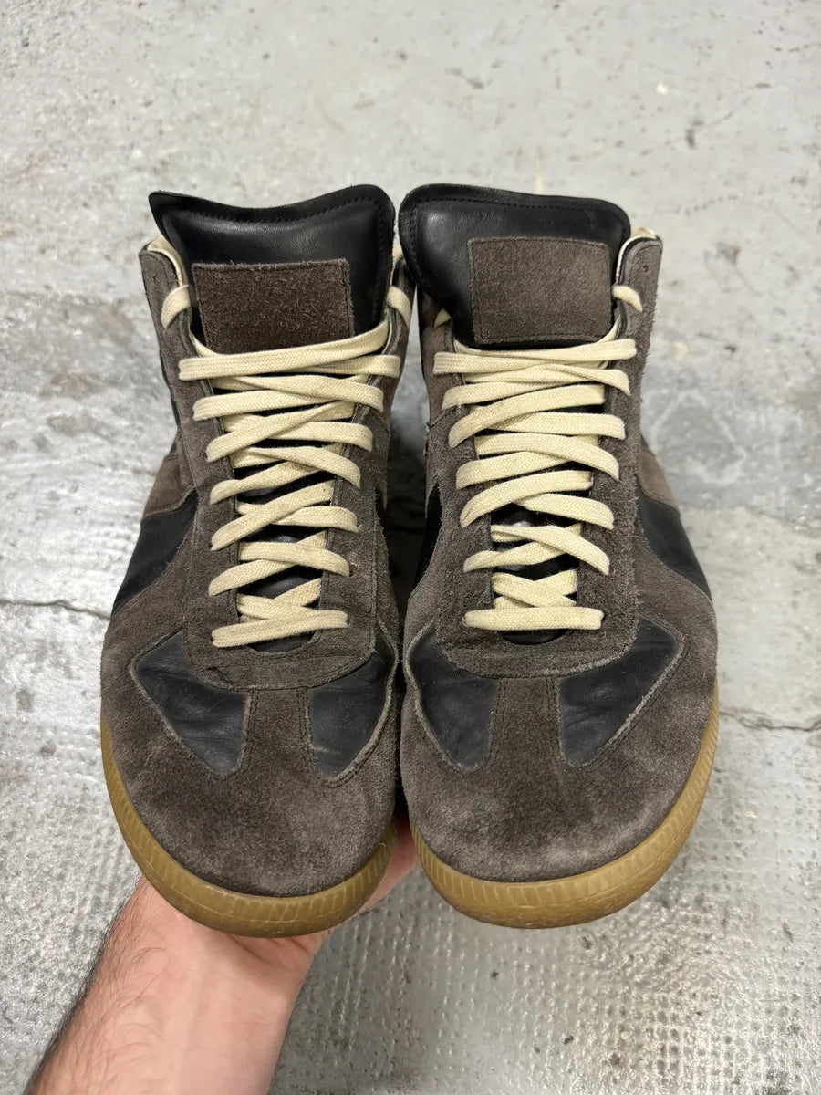 Maison Margiela Replica Brown Leather High Gats Sneakers yzhLTIk 3