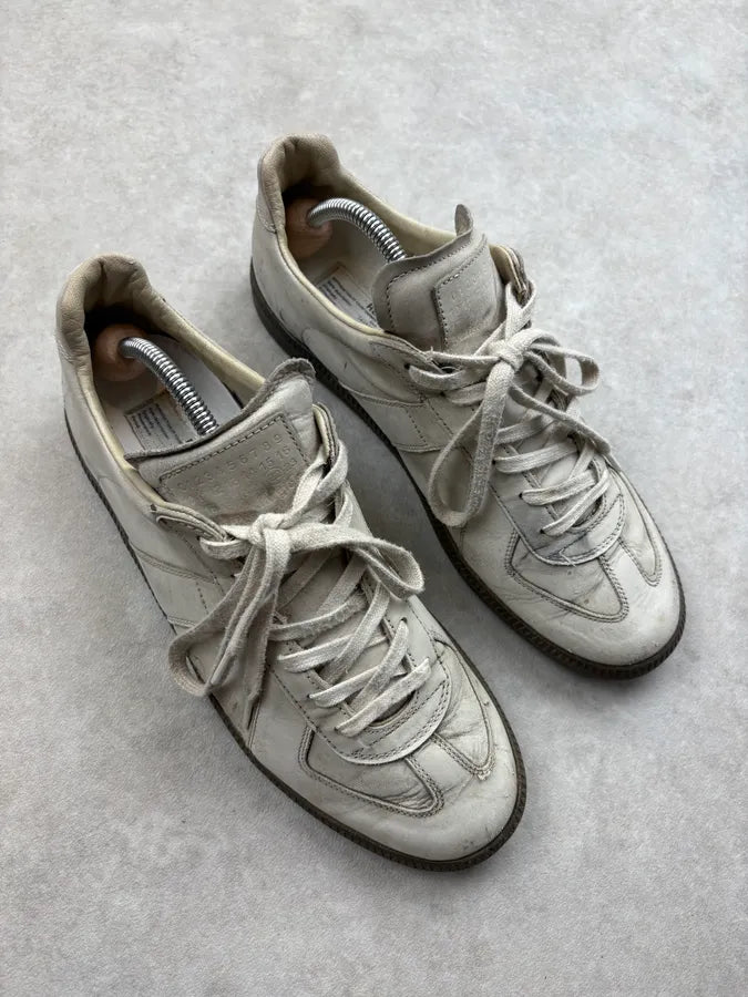 Maison Margiela Replica Faded Grey Leather Low Sneakers yoCctqN 3
