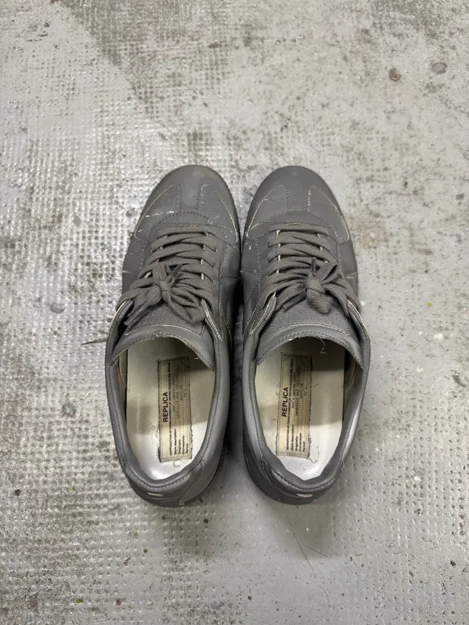 Maison Margiela Replica Reflective Grey Low Army GAT Sneakers IlsBQak 4