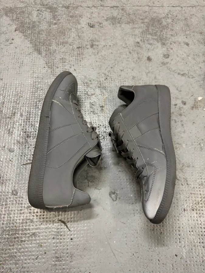 Maison Margiela Replica Reflective Grey Low Army GAT Sneakers IlsBQak 5
