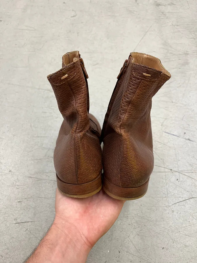 Maison Margiela Textured Brown Leather Ankle Boots GRUgehc 4