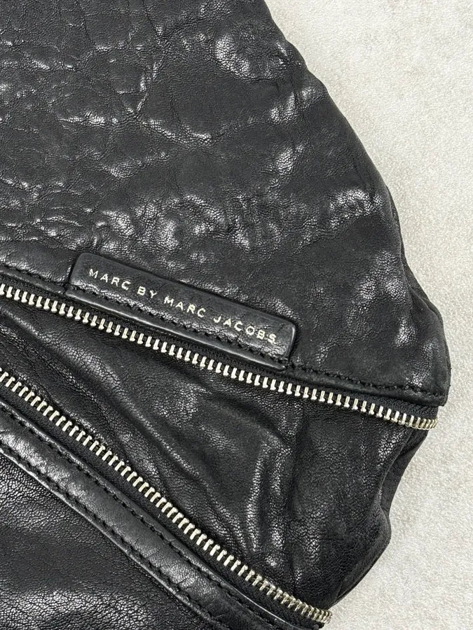 Marc Jacobs Black Multi-Zip Textured Leather Crossbody Bag ITLNuQa 7