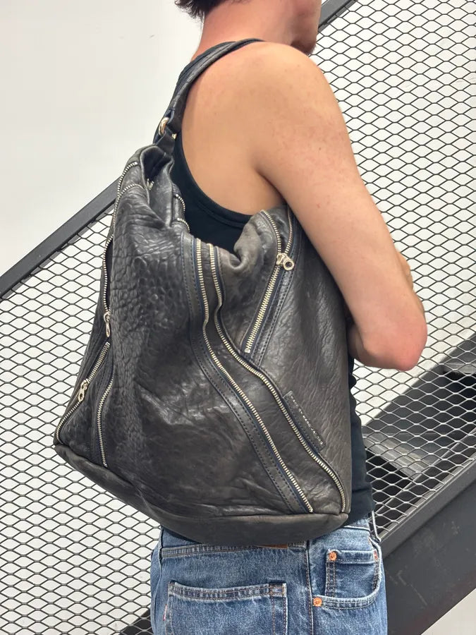 Marc Jacobs Dark Grey Leather Multi-Pocket Shoulder Bag SOAgDWR 1