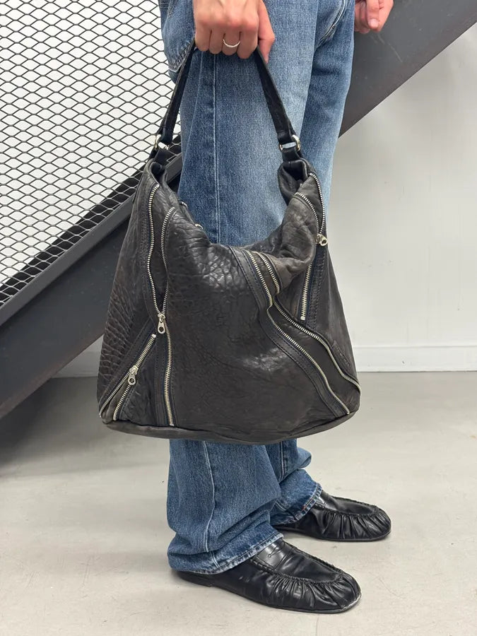 Marc Jacobs Dark Grey Leather Multi-Pocket Shoulder Bag SOAgDWR 3
