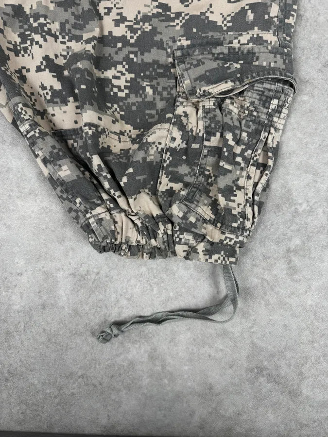 Marc Jacobs Digital Camo Cargo Shorts aLlguyX 10