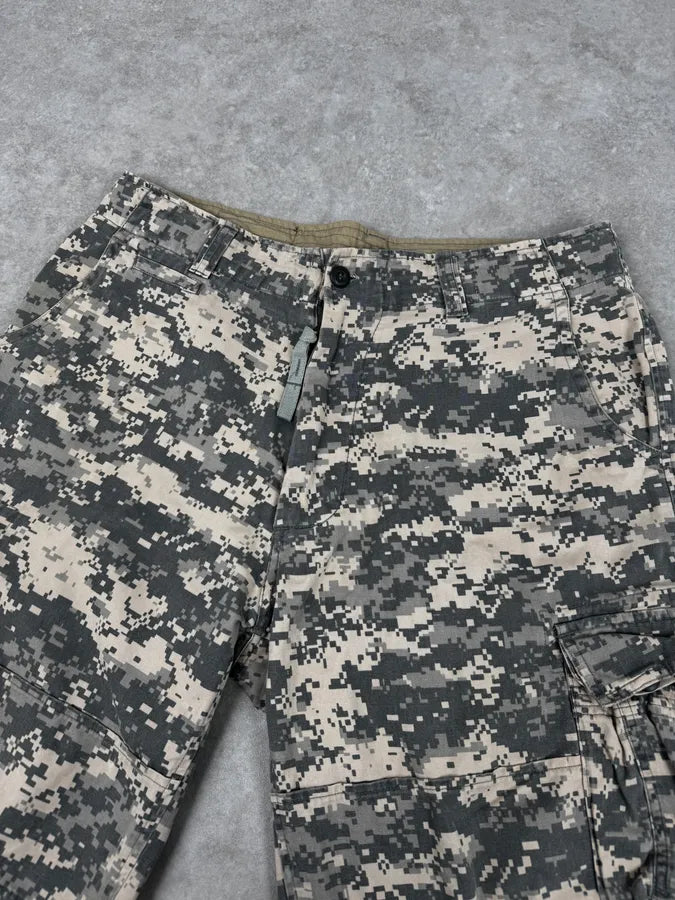 Marc Jacobs Digital Camo Cargo Shorts aLlguyX 5