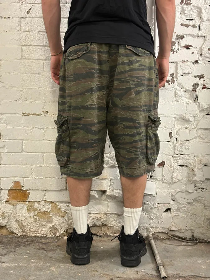 Marc Jacobs Military Green Camo Shorts mniOKDJ 3