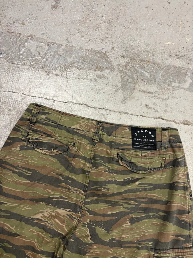 Marc Jacobs Military Green Camo Shorts mniOKDJ 6