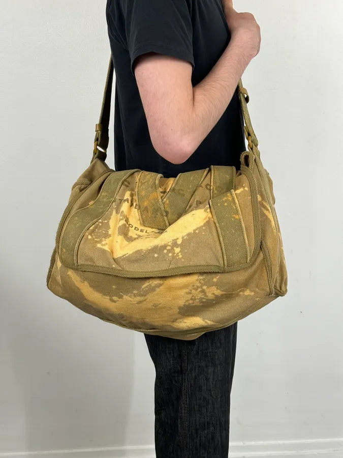 Marc Jacobs Standard Supply Military Camo Canvas Shoulder Bag leOLosG 0