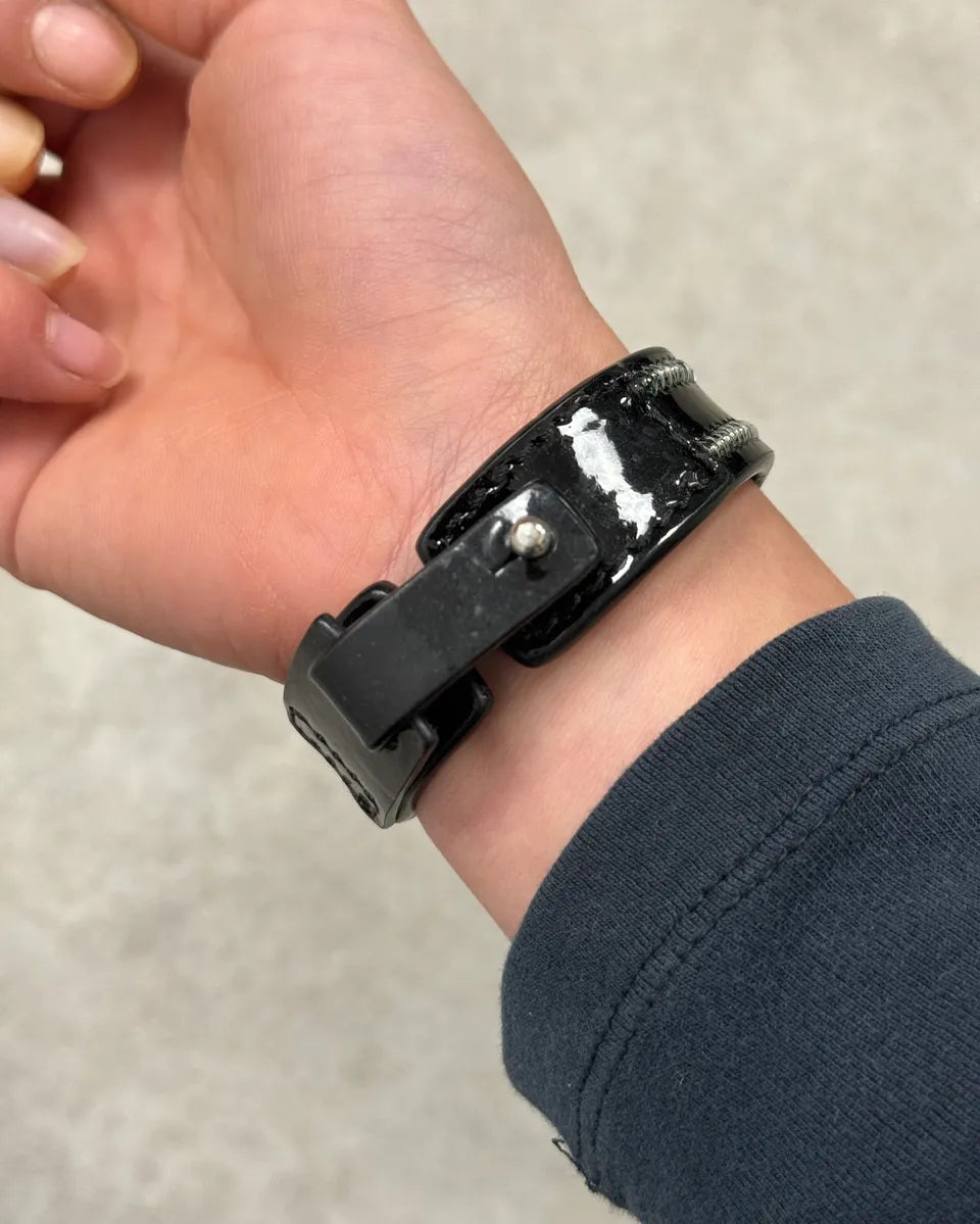 Marithé + François Girbaud Black Shiny Leather Bracelet  cTVMwPn 3