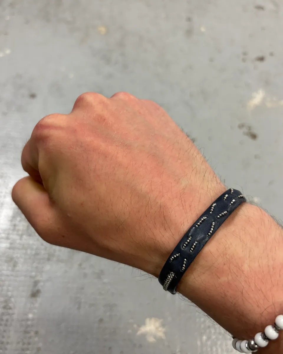 Marithé + François Girbaud Navy Leather Chain Detail Bracelet EBduJOs 0