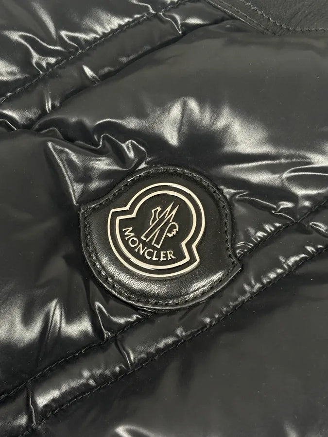 Moncler Black Nylon Quilted Handle Bag MBoJzsc 11
