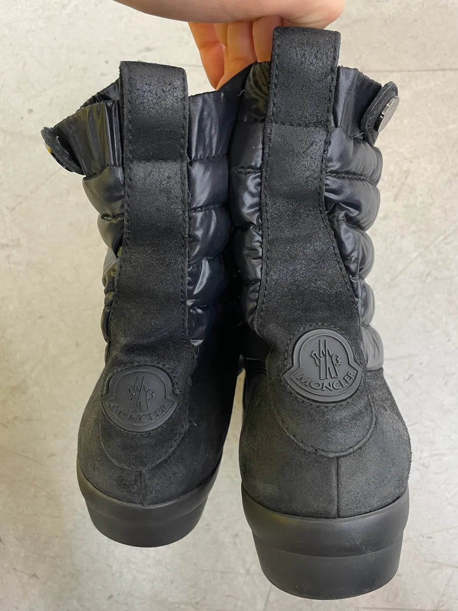 Moncler Black Suede Quilted Lace-Up Boots JBNHQrW 6