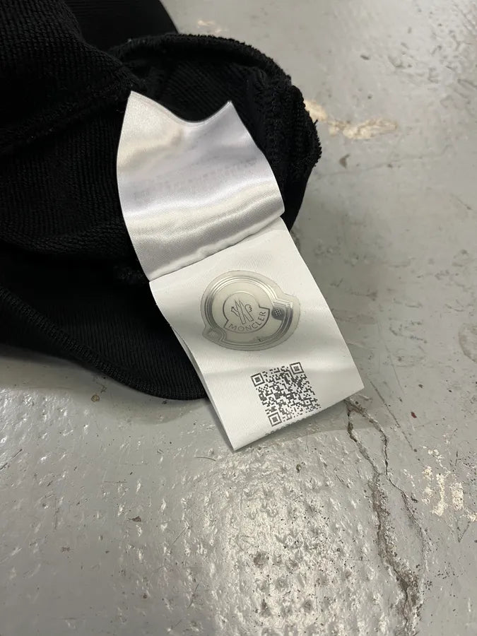 Moncler Kangaroo Pocket Zip Black Sweater uTrVneA 9