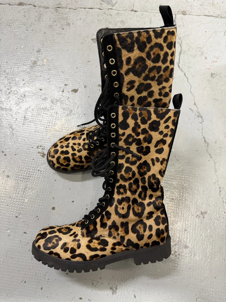 Moschino Leopard Pony Hair Ankle Boots WDFcjNN 4