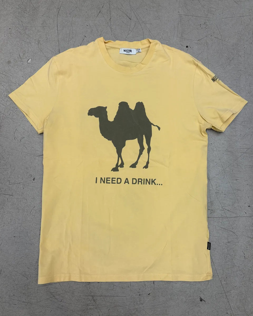 Moschino Yellow Camel I Need A Drink T-Shirt ajbLEii 0