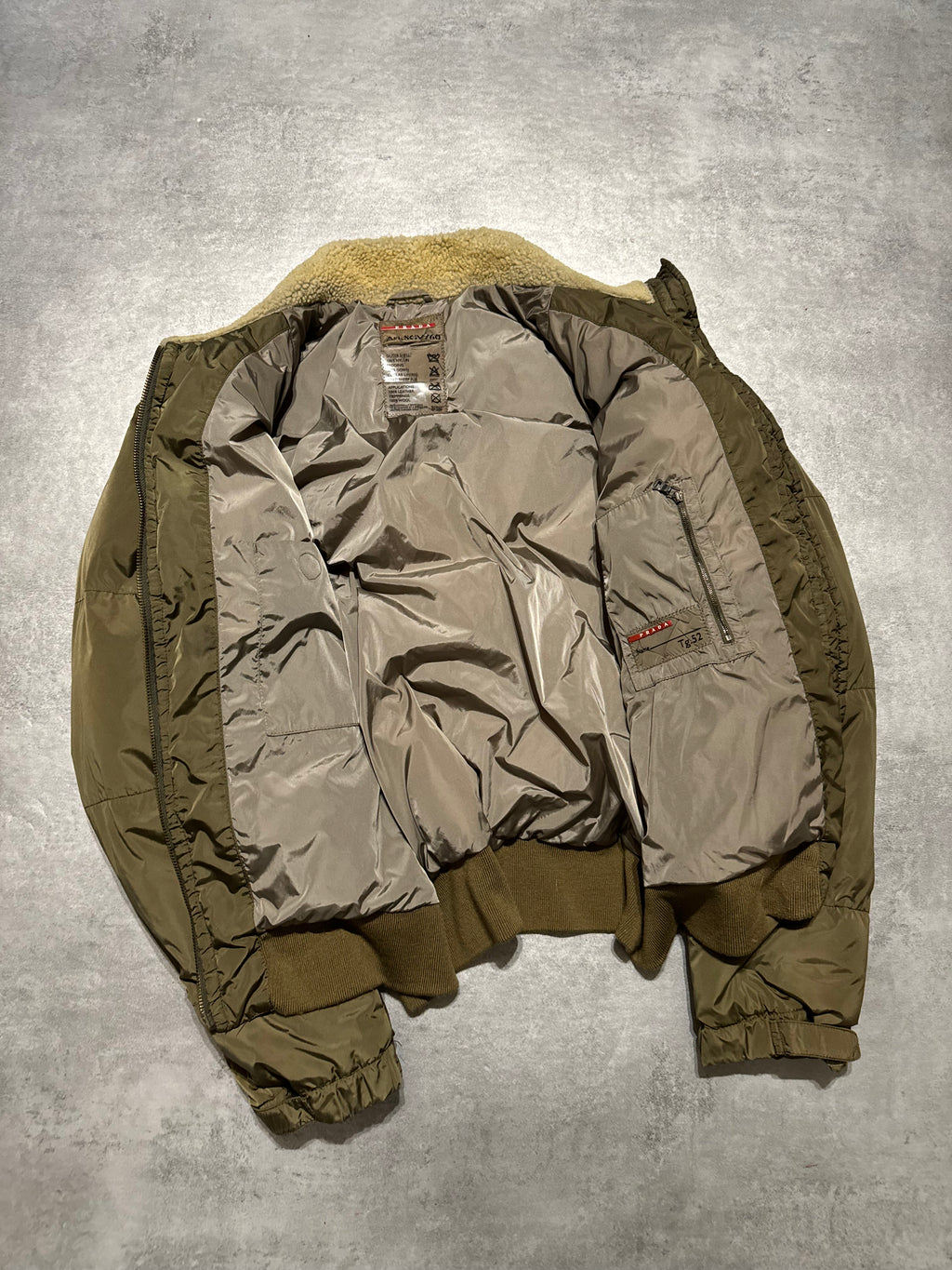 2000s Prada Linea Rossa Olive Puffer Padded Jacket (L) - 6