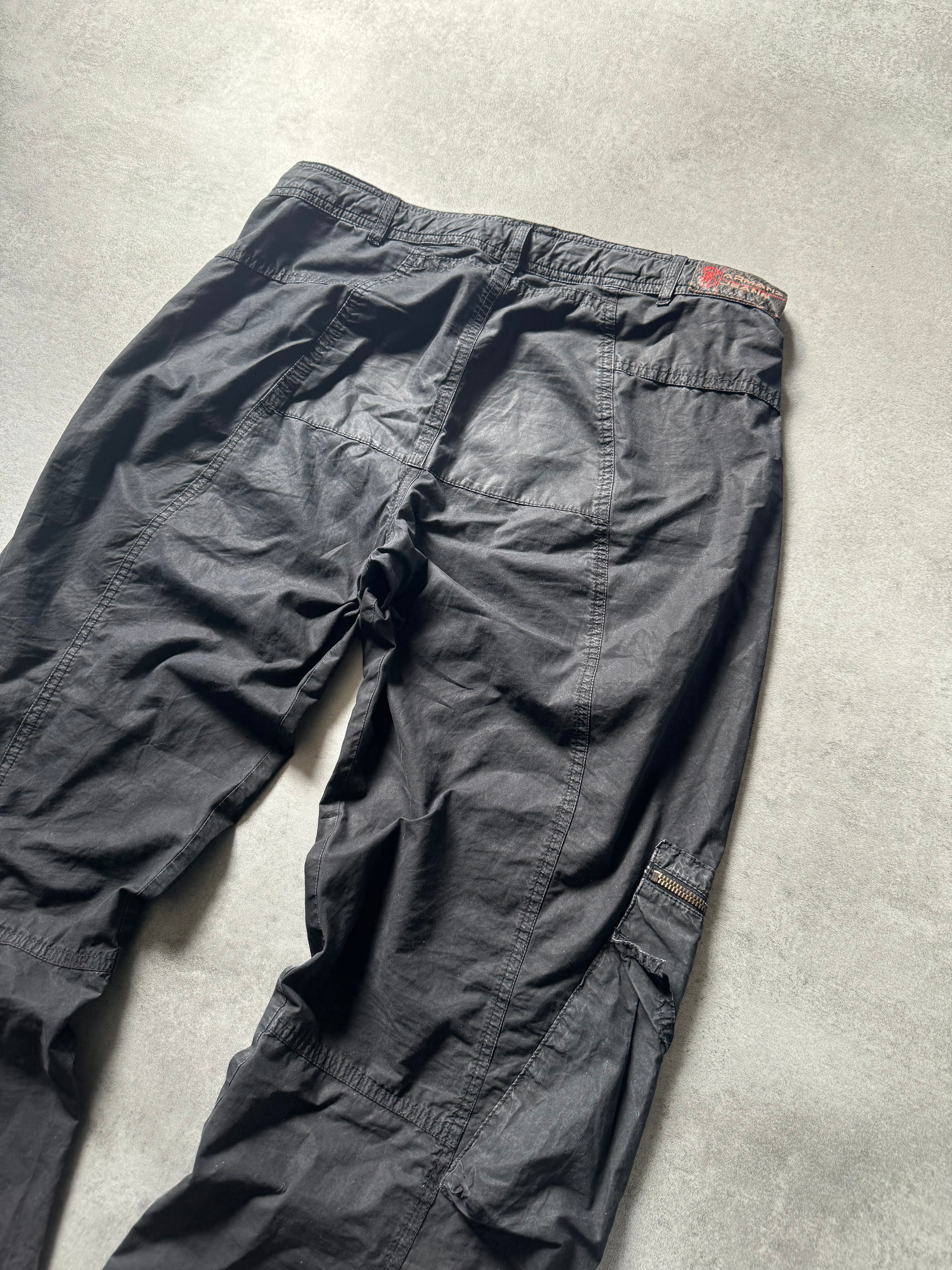 2000s Armani Wide Black Cargo Pants  (M) - 8