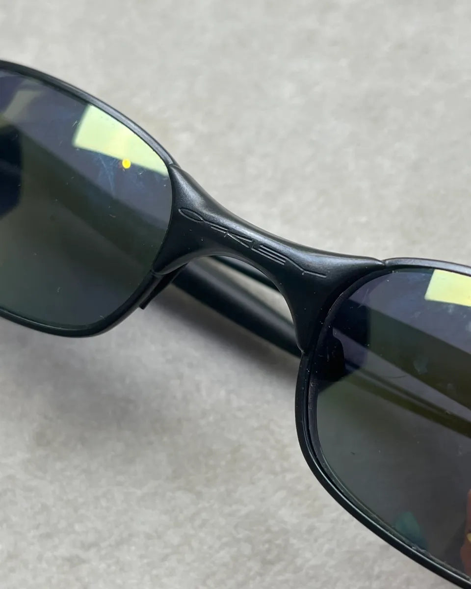 Oakley Square Wire 2.0. Black Sunglasses UxbzipX 6