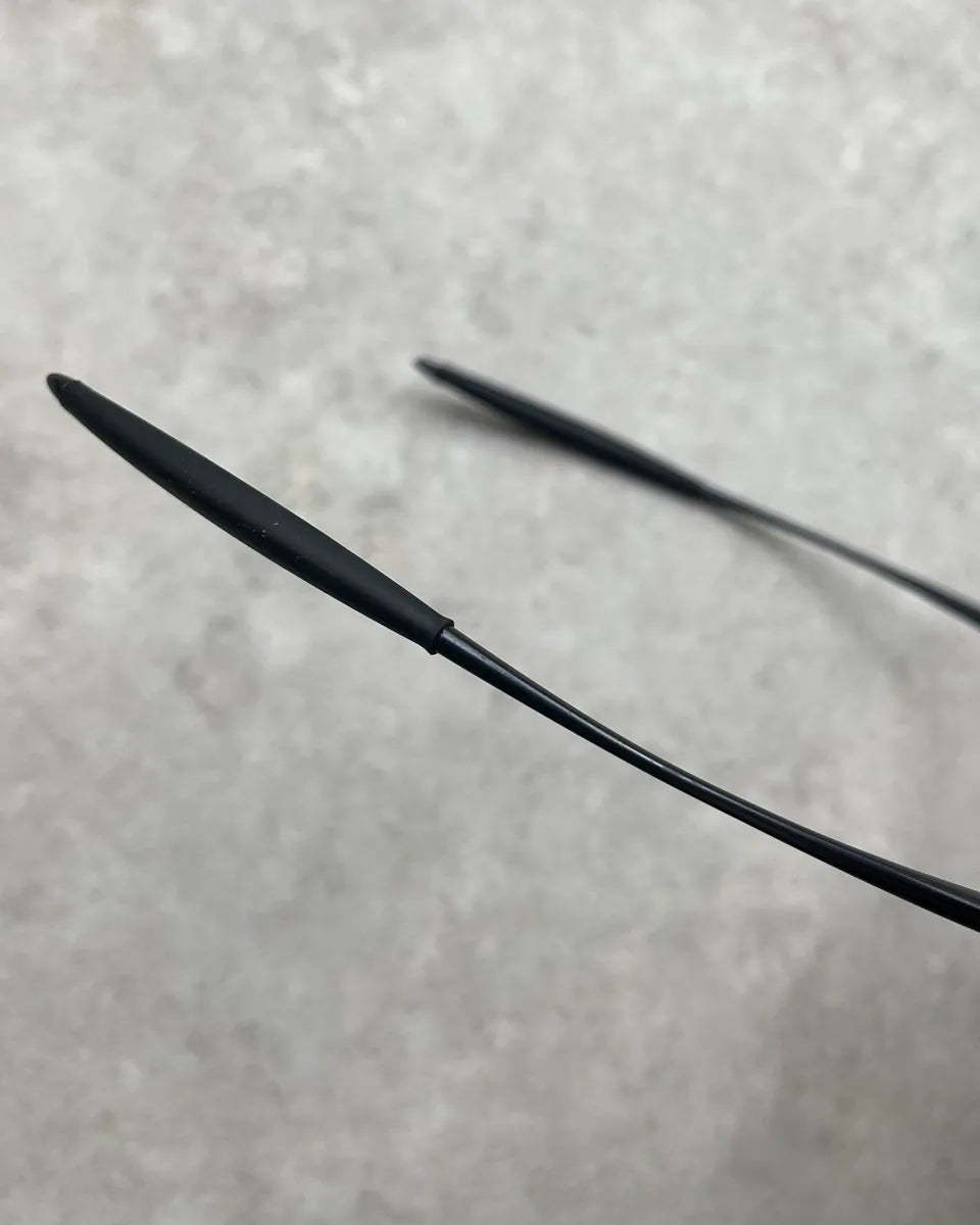 Oakley Square Wire 2.0. Black Sunglasses UxbzipX 8