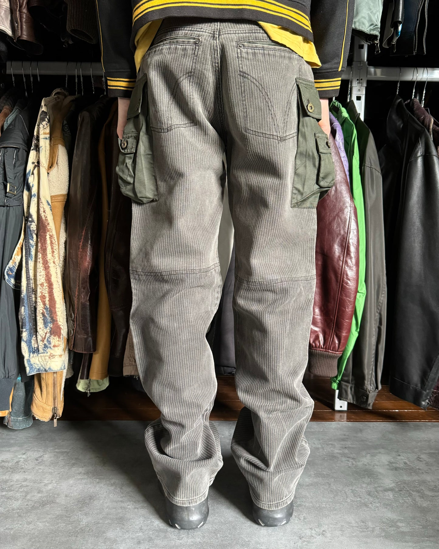 AW2003 Dolce & Gabbana Parachute Olive Cargo Hunter Pants (M) - 3