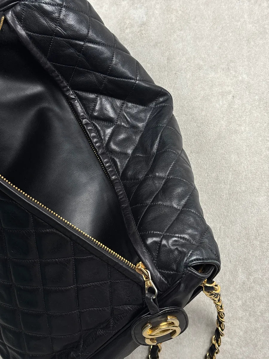 1990s Chanel Black Leather Quilted Chain Strap Shoulder Bag oqCQaQtg 18
