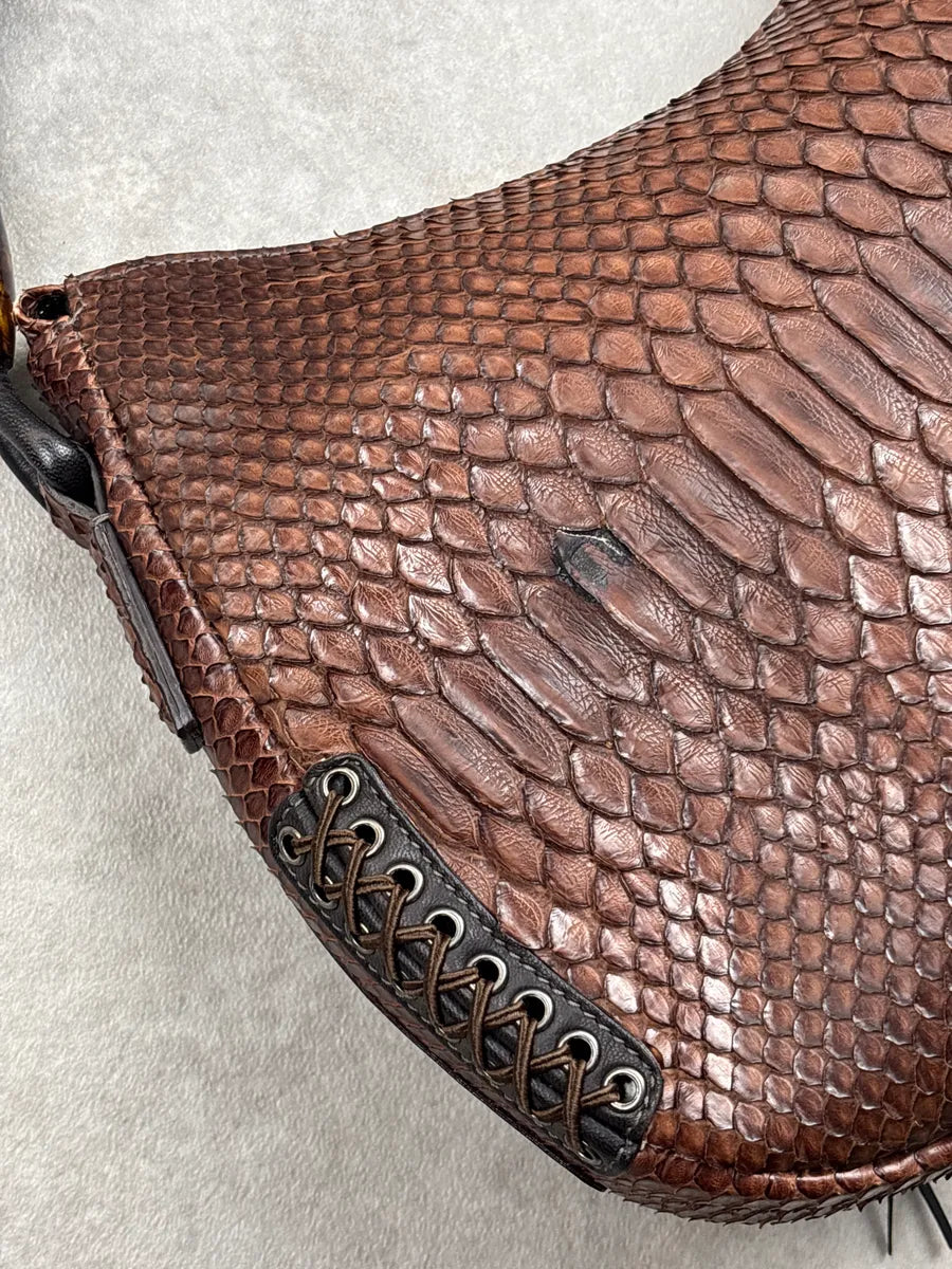 2000s Giorgio Armani Brown Leather Python Texture Tassel Shoulder Bag pHvrsPKd 17