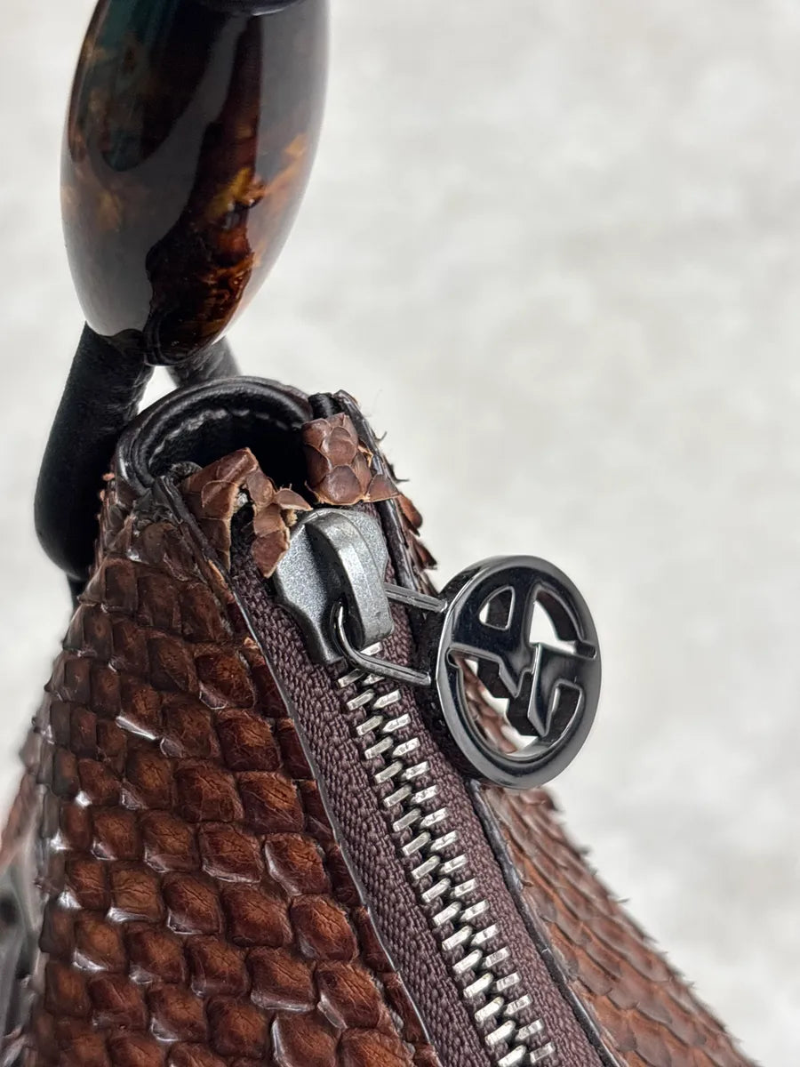 2000s Giorgio Armani Brown Leather Python Texture Tassel Shoulder Bag pHvrsPKd 10