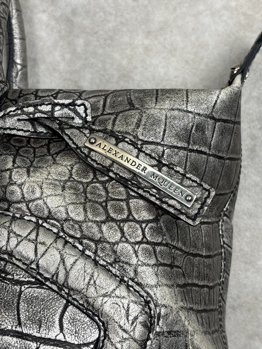 2010s Alexander McQueen Silver Grey Leather Crocodile Effect Metallic Bag pStFhNkH 16
